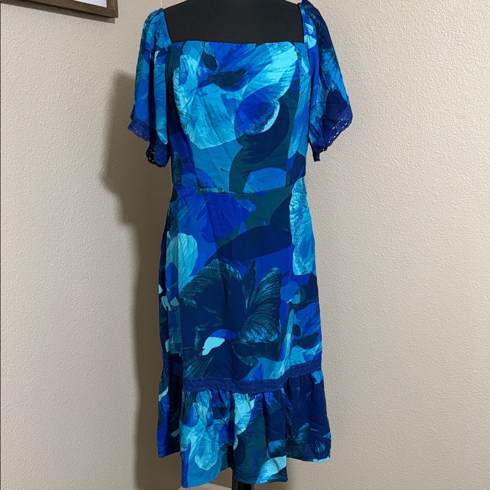 Sofia by Sofia Vergara Vibrant Blue Midi Dress